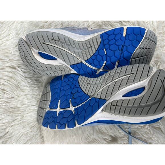 New Balance Women’s Fresh Foam Running Shoes Size 8 Frost Blue W860A11 Athletic - Picture 8 of 13